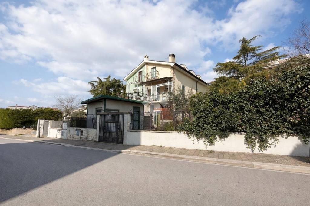 appartamento in vendita a San Giovanni Rotondo