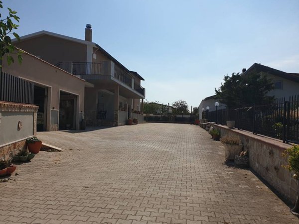 casa indipendente in vendita a San Giovanni Rotondo in zona Matine