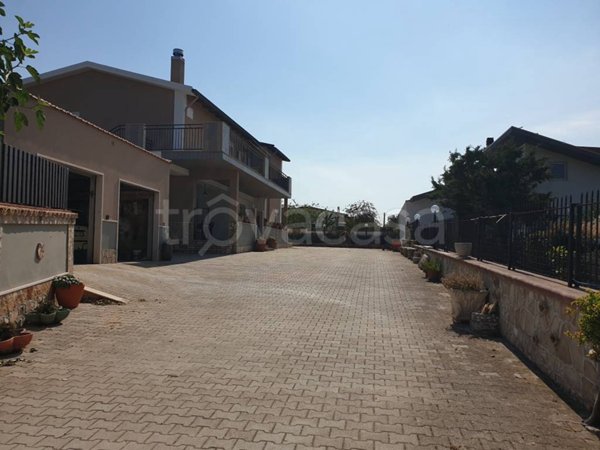 casa indipendente in vendita a San Giovanni Rotondo in zona Matine