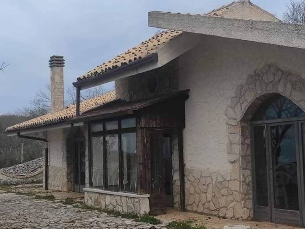 casa indipendente in vendita a San Marco in Lamis