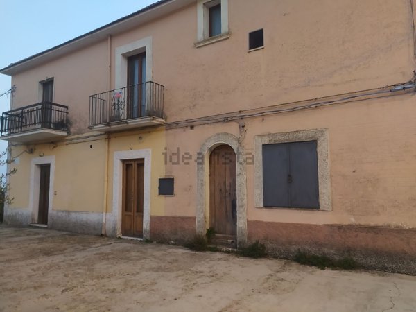 quadrivano in vendita a San Marco in Lamis in zona Borgo Celano