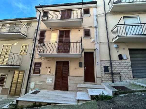 casa indipendente in vendita a San Marco in Lamis