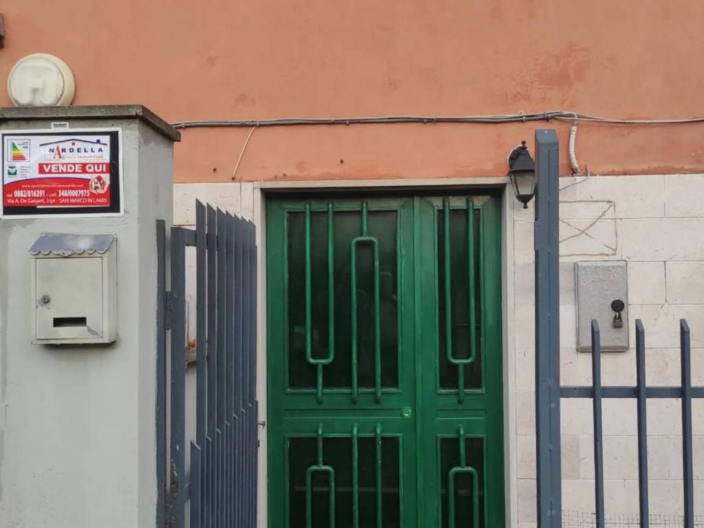 casa indipendente in vendita a San Marco in Lamis in zona Borgo Celano