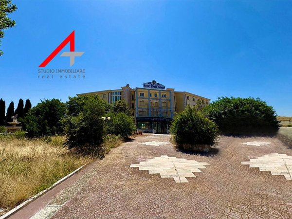 albergo in vendita a San Marco in Lamis in zona Borgo Celano