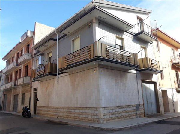 casa indipendente in vendita a San Nicandro Garganico