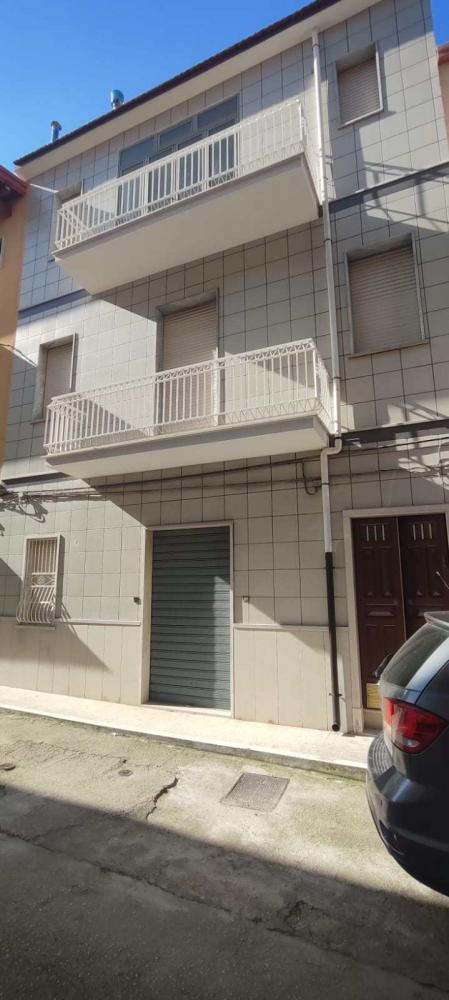 casa indipendente in vendita a San Nicandro Garganico
