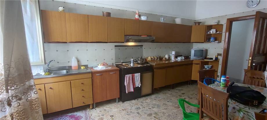 intera palazzina in vendita a San Nicandro Garganico