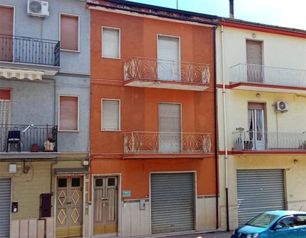 casa indipendente in vendita a San Nicandro Garganico