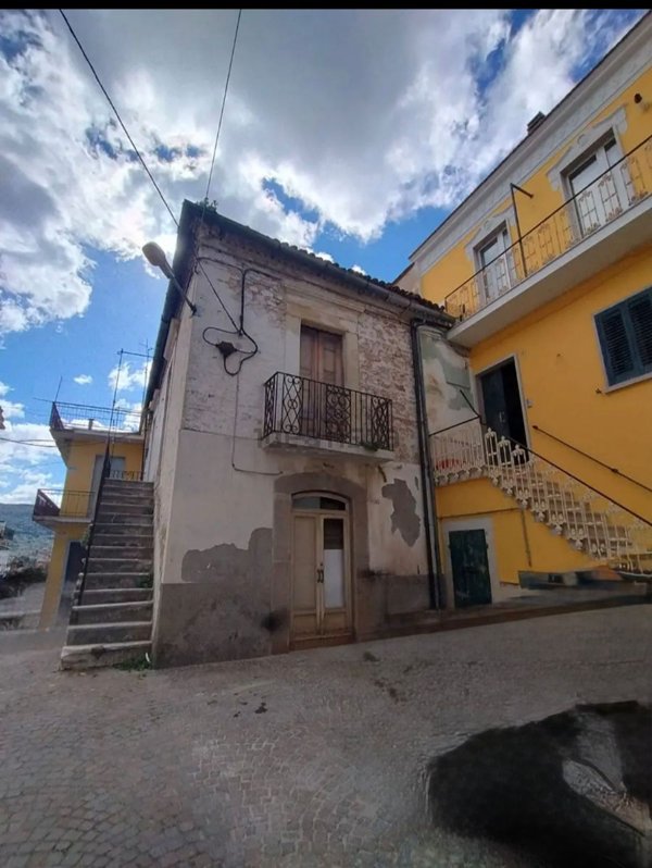 casa indipendente in vendita a San Nicandro Garganico