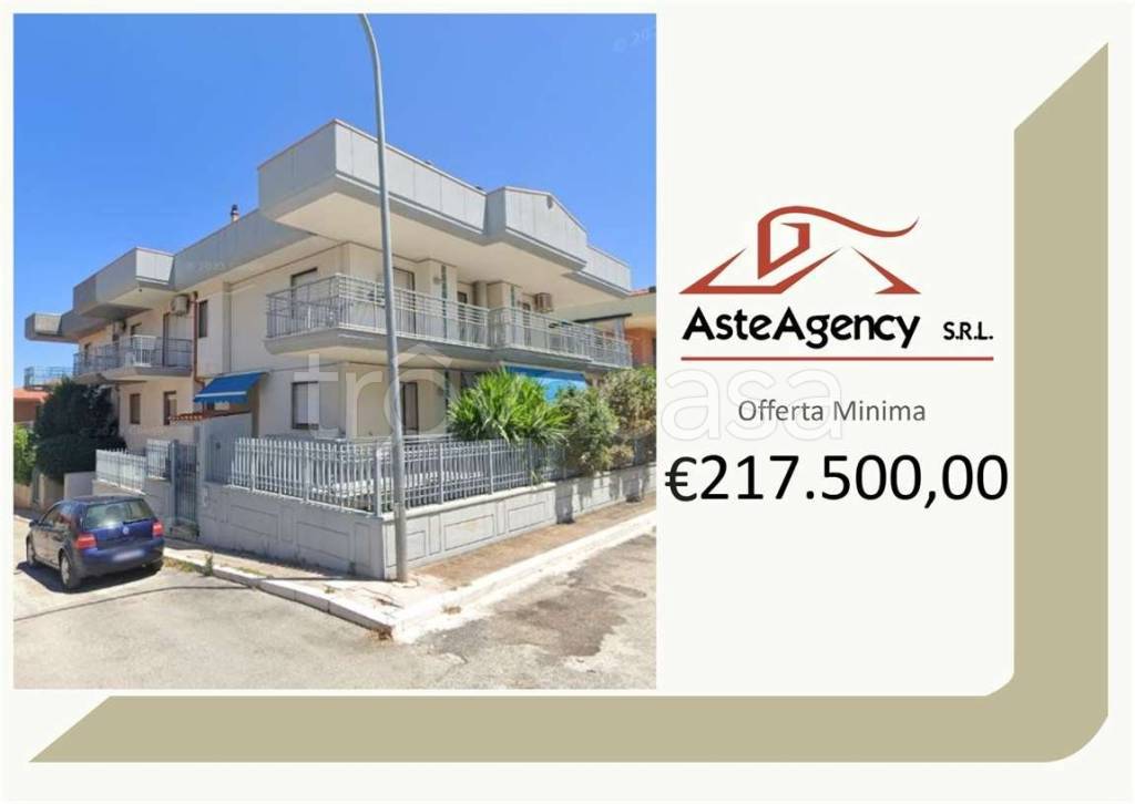 casa indipendente in vendita a San Nicandro Garganico