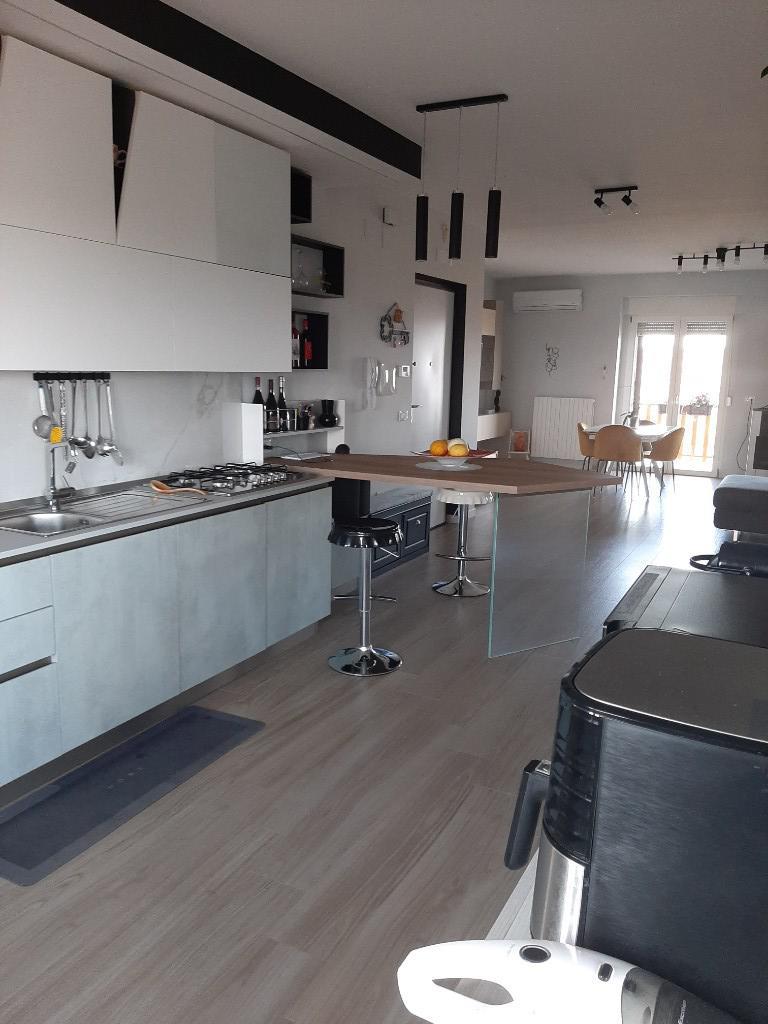 appartamento in vendita a San Nicandro Garganico