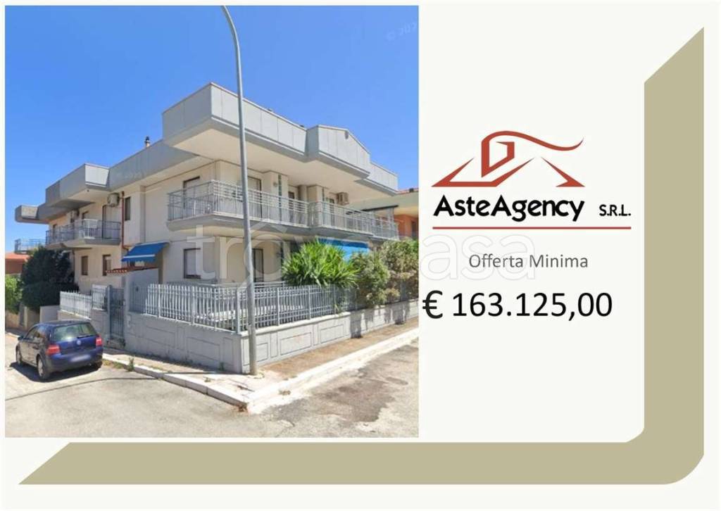 casa indipendente in vendita a San Nicandro Garganico
