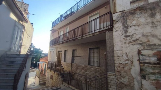 casa indipendente in vendita a San Nicandro Garganico