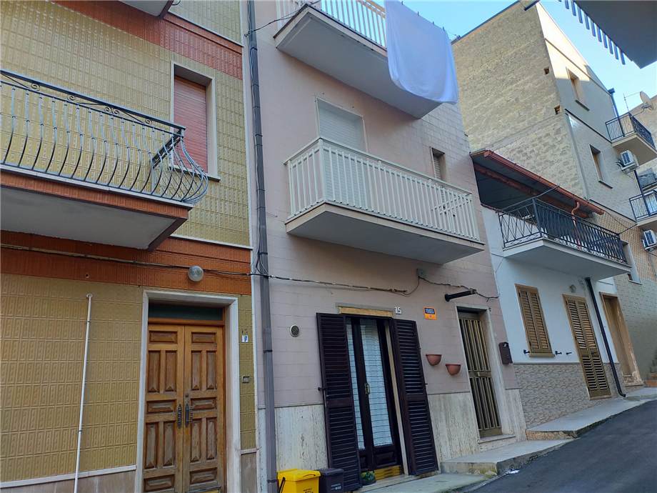 casa indipendente in vendita a San Nicandro Garganico