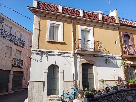 casa indipendente in vendita a San Nicandro Garganico