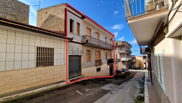 casa indipendente in vendita a San Nicandro Garganico