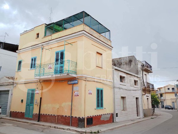casa indipendente in vendita a San Paolo di Civitate