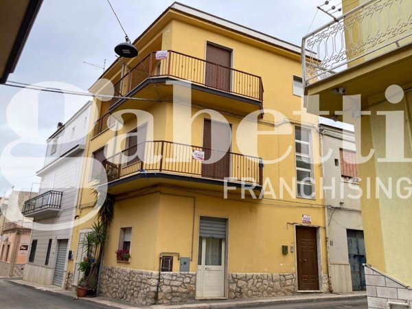casa indipendente in vendita a San Paolo di Civitate