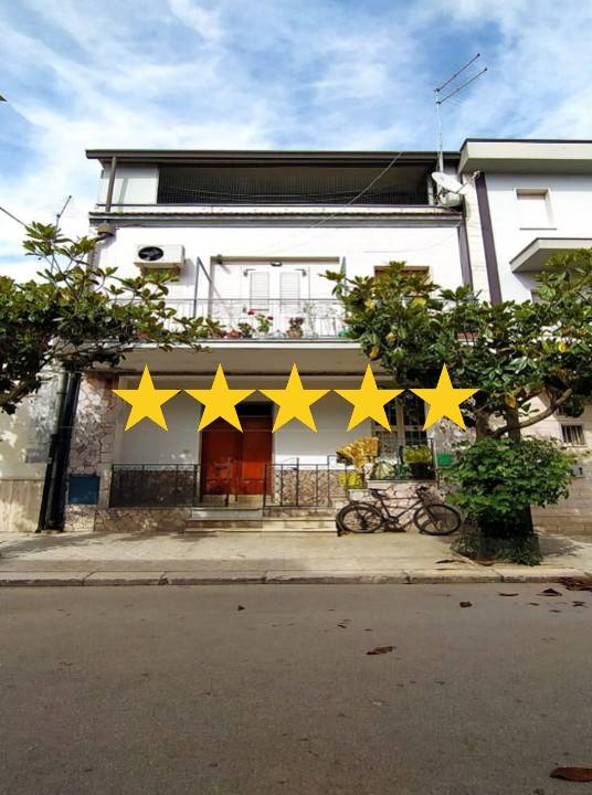 casa indipendente in vendita a San Paolo di Civitate