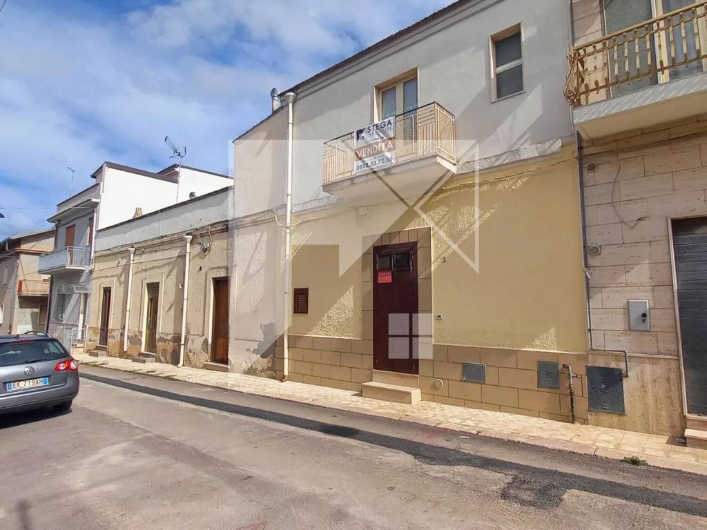 casa indipendente in vendita a San Paolo di Civitate
