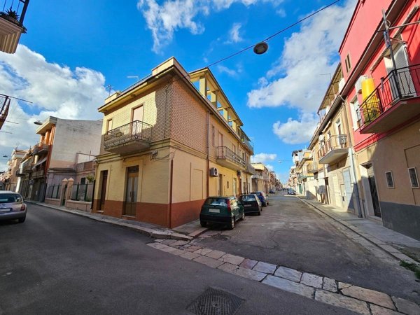 casa indipendente in vendita a San Severo