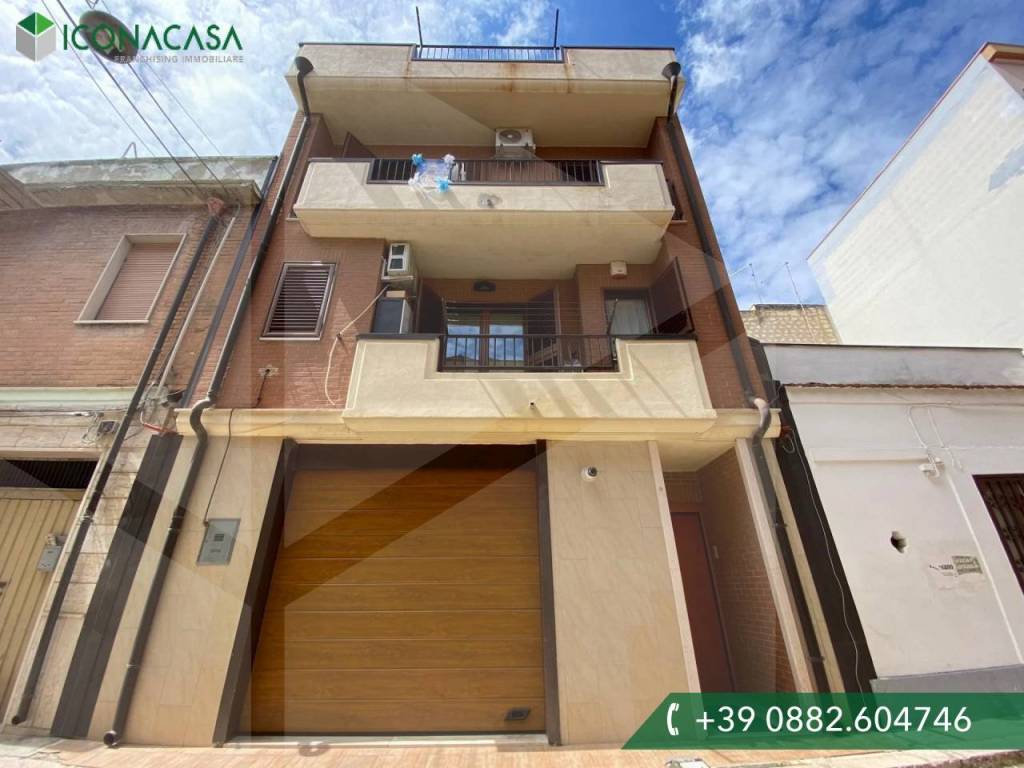 casa indipendente in vendita a San Severo
