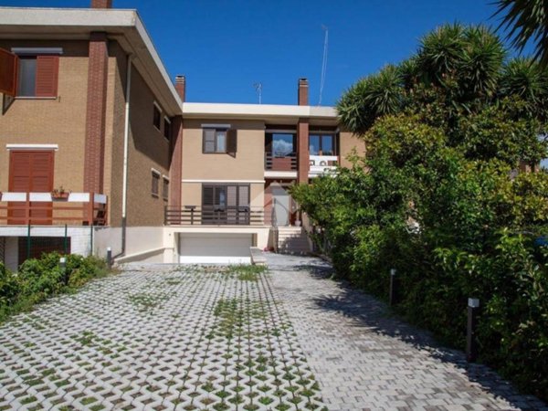 casa indipendente in vendita a San Severo