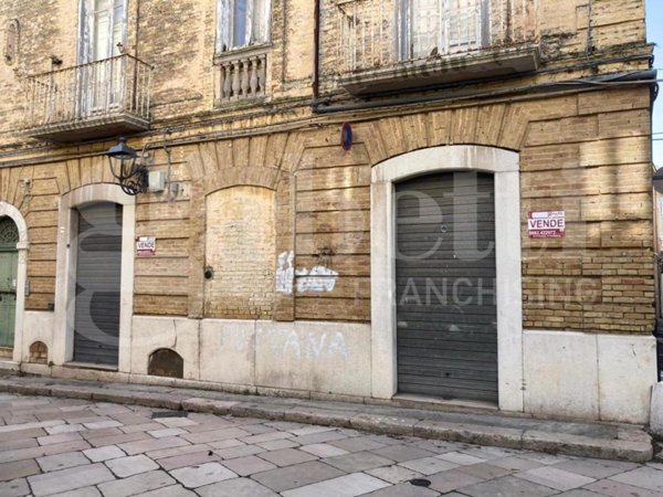 casa indipendente in vendita a San Severo in zona Centro Storico