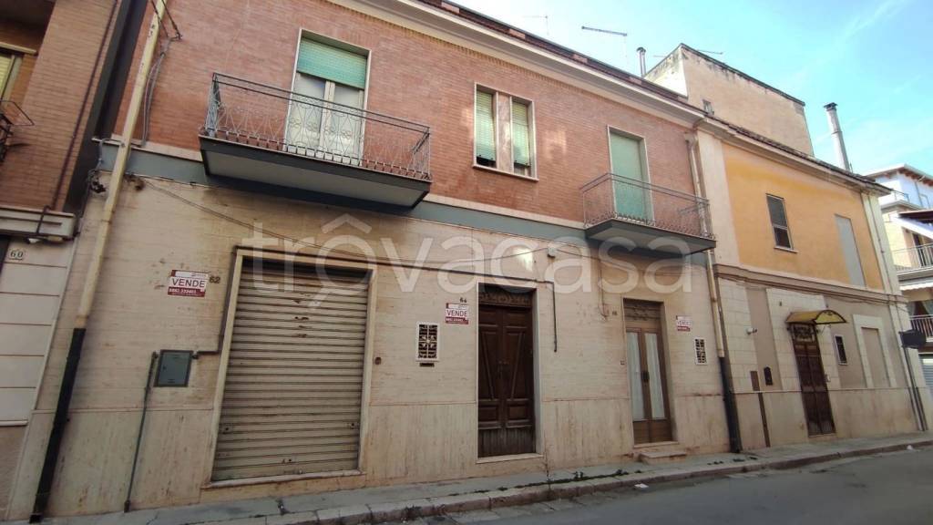 casa indipendente in vendita a San Severo