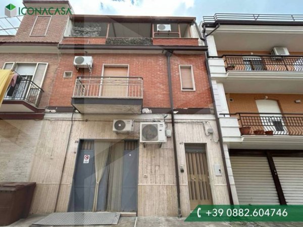 casa indipendente in vendita a San Severo