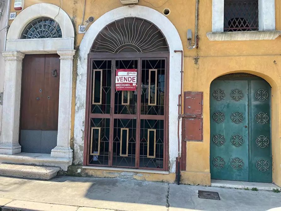 negozio in vendita a San Severo