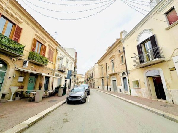 negozio in vendita a San Severo in zona Centro Storico