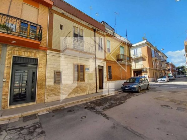 casa indipendente in vendita a San Severo