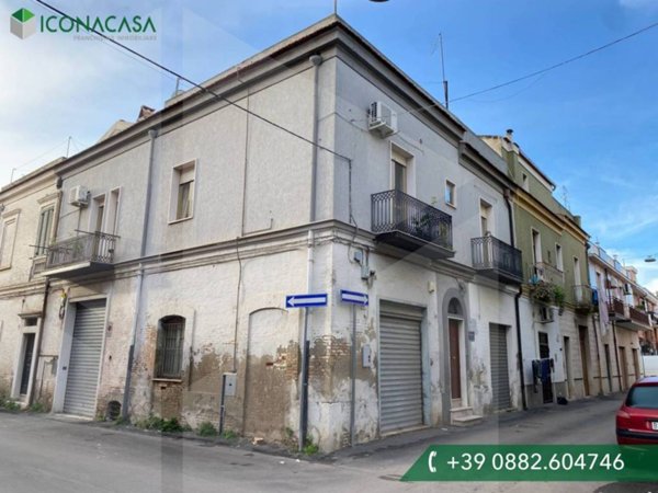 pentavano in vendita a San Severo in zona Centro Storico