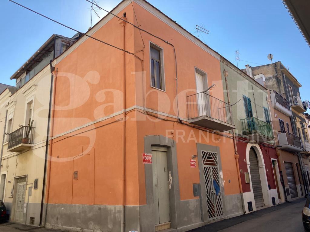 casa indipendente in vendita a San Severo