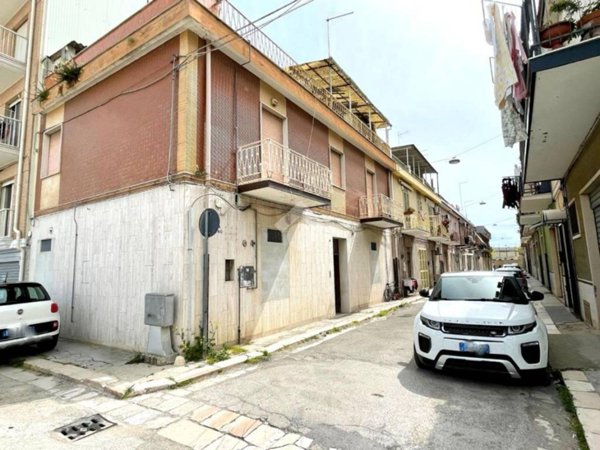 casa indipendente in vendita a San Severo