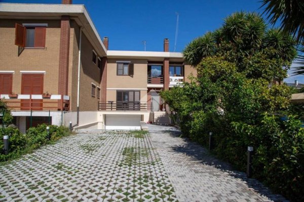 casa indipendente in vendita a San Severo