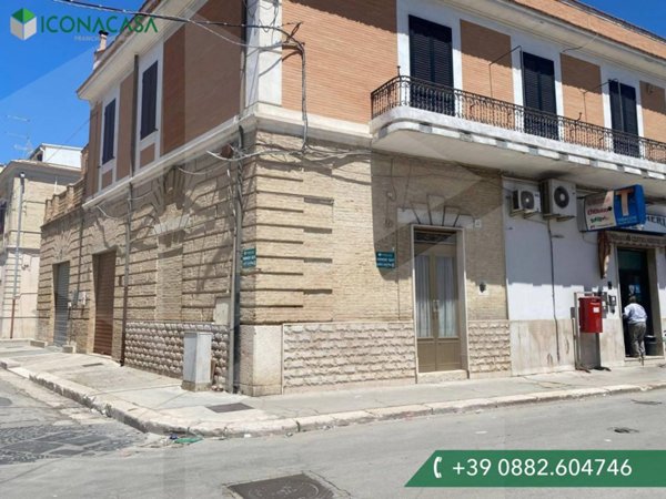 casa indipendente in vendita a San Severo