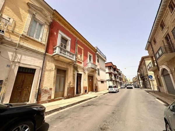casa indipendente in vendita a San Severo
