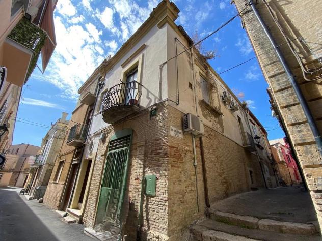 casa indipendente in vendita a San Severo in zona Centro Storico