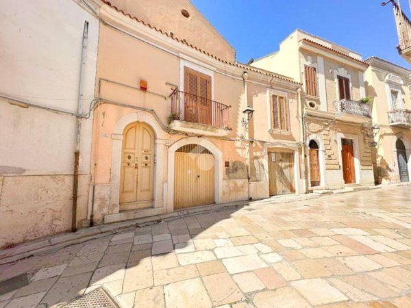 casa indipendente in vendita a San Severo