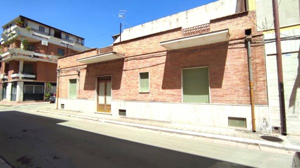 casa indipendente in vendita a San Severo