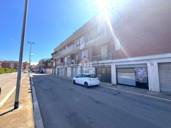 locale commerciale in vendita a San Severo
