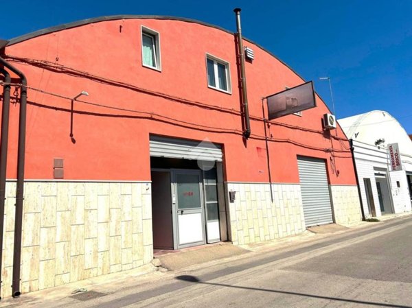 locale commerciale in vendita a San Severo