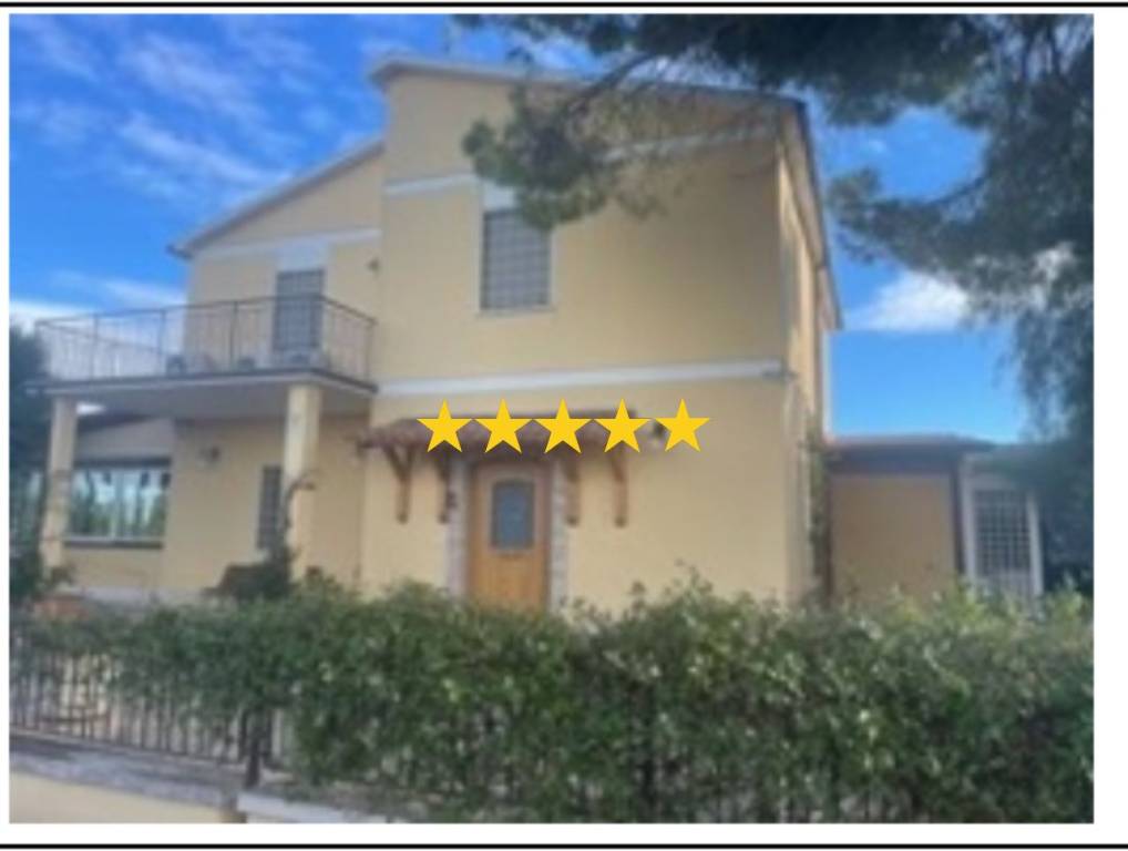 casa indipendente in vendita a San Severo