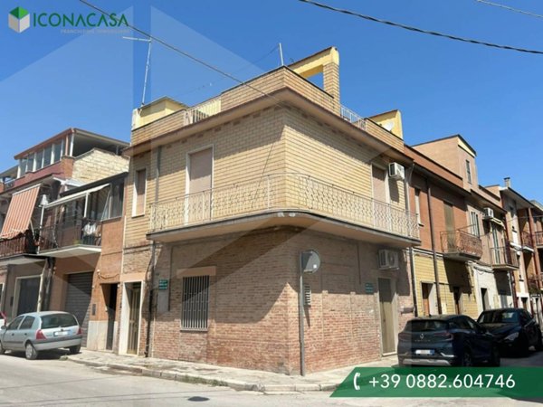 casa indipendente in vendita a San Severo
