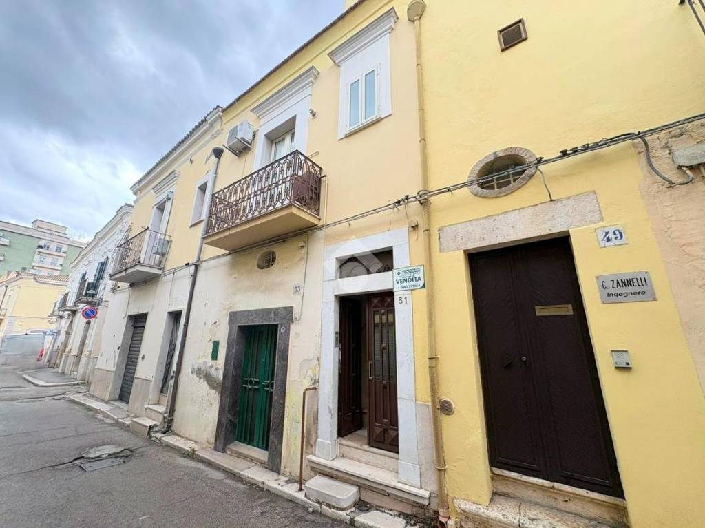 casa indipendente in vendita a San Severo in zona Centro Storico