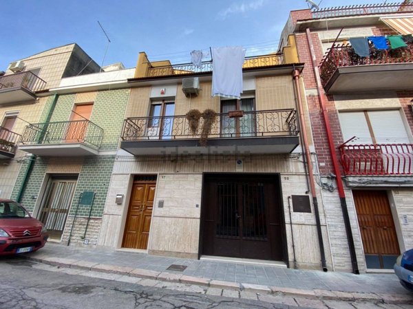 esavano in vendita a San Severo