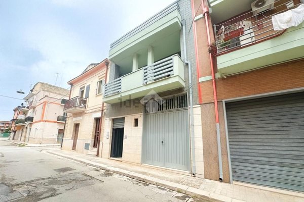 casa indipendente in vendita a San Severo