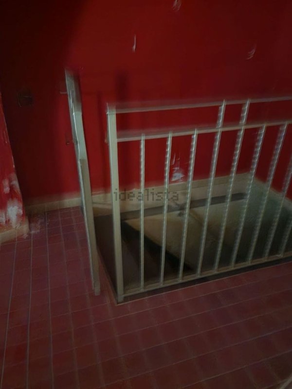 locale commerciale in vendita a San Severo